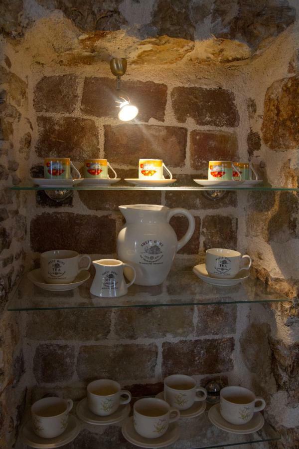 Christina'S Stone Cottage Kassiopi Luaran gambar